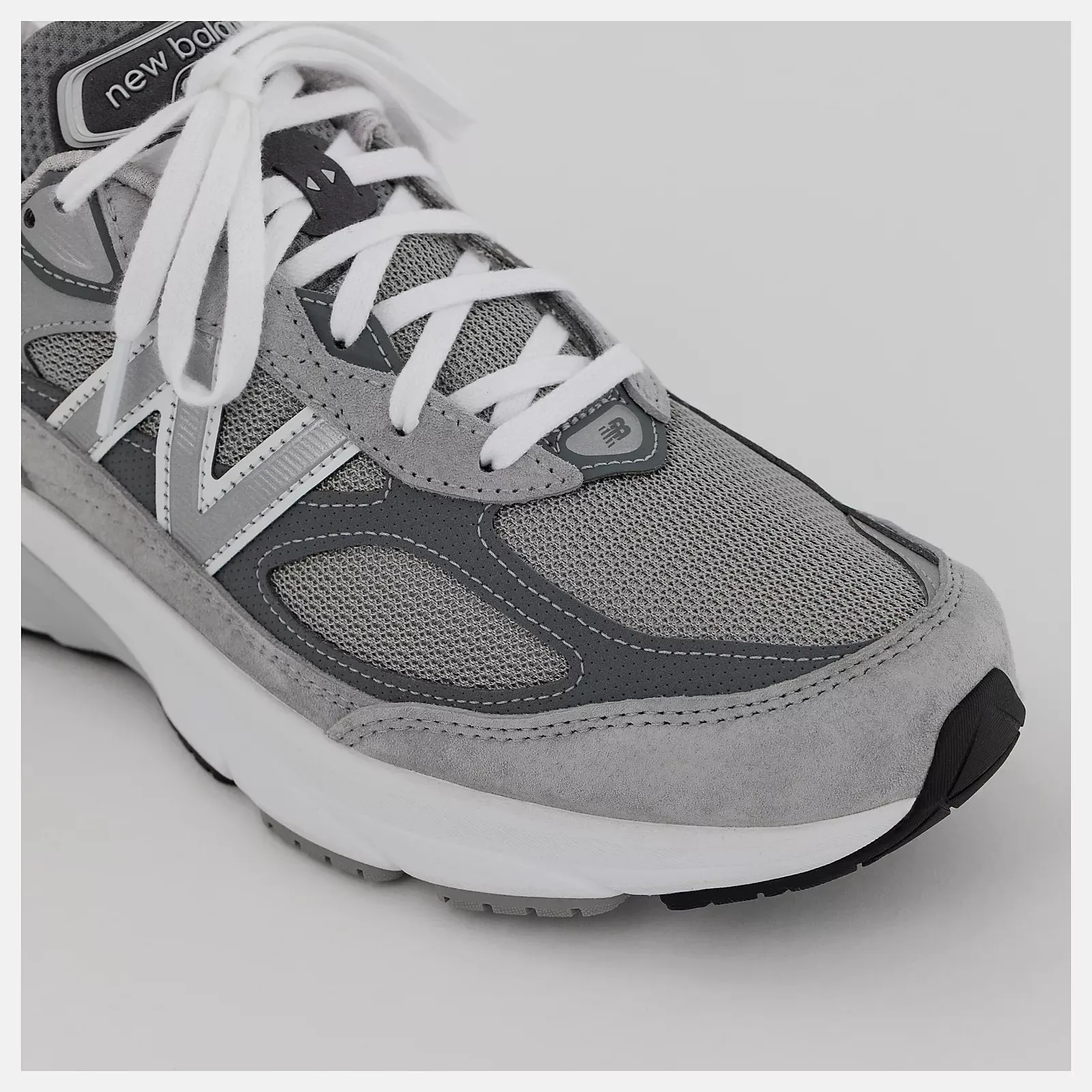 MEN'S MADE IN USA 990v6