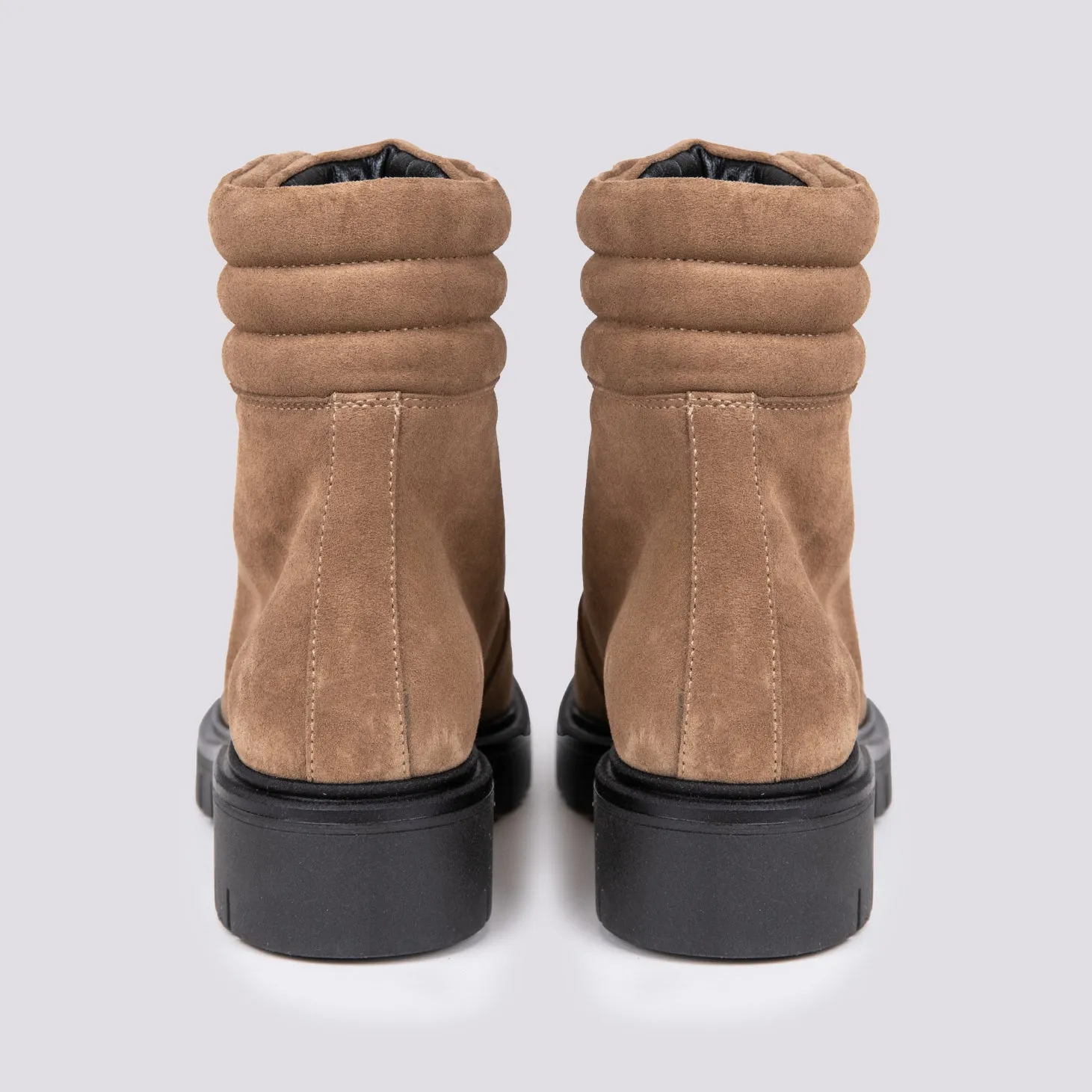 SCARPONCINO ALTO CON ALLACCIO TREKKING IN CAMOSCIO BEIGE